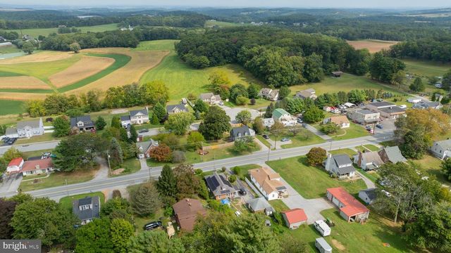 1151 DELTA RD, Red Lion, PA 17356