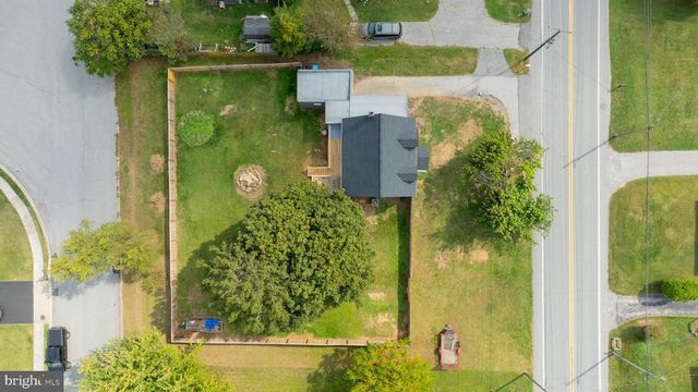 1151 DELTA RD, Red Lion, PA 17356