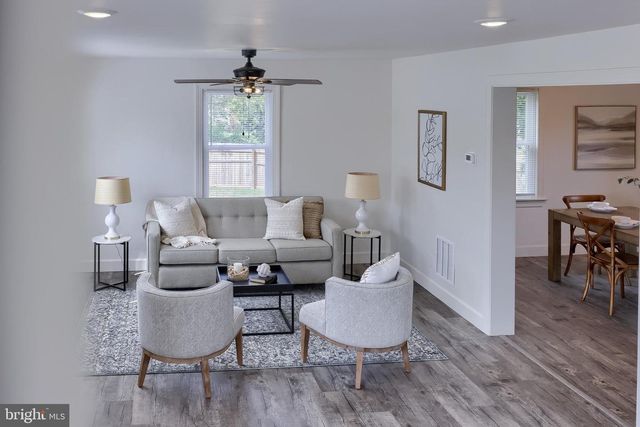 1151 DELTA RD, Red Lion, PA 17356