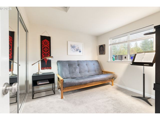 3926 CARMAN Dr, Lake Oswego, OR 97035