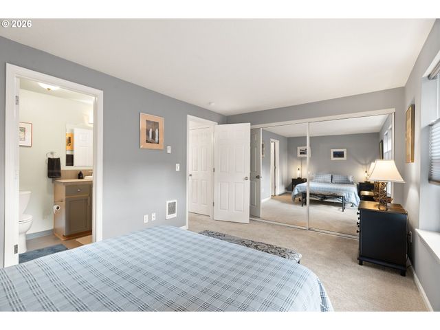 3926 CARMAN Dr, Lake Oswego, OR 97035