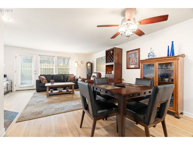 3926 CARMAN Dr, Lake Oswego, OR 97035