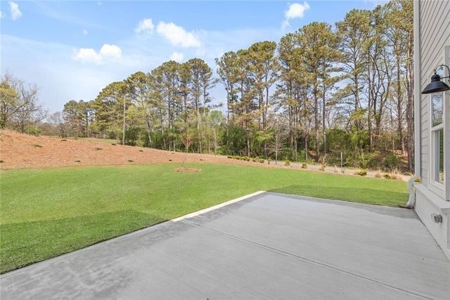 8290 Creekside Overlook Drive, Gainesville, GA 30506