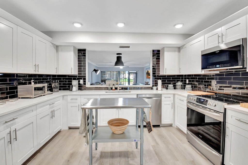 9640 Pavarotti Terrace 102, Boynton Beach, FL 33437