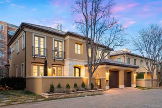 100 S University Boulevard 5, Denver, CO 80209