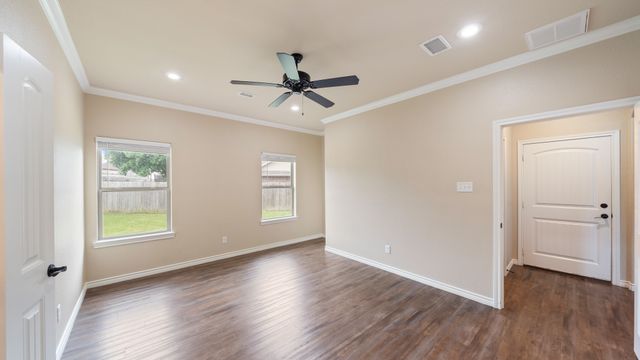 1401 Ridgebriar Drive, Kaufman, TX 75142