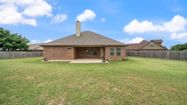 1401 Ridgebriar Drive, Kaufman, TX 75142