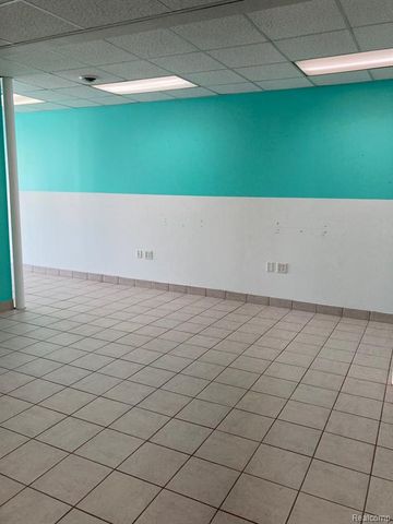 29225 7 Mile Road, Livonia, MI 48152