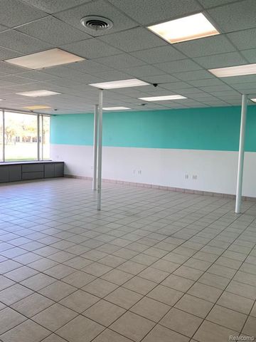 29225 7 Mile Road, Livonia, MI 48152