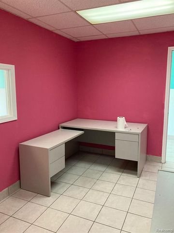 29225 7 Mile Road, Livonia, MI 48152