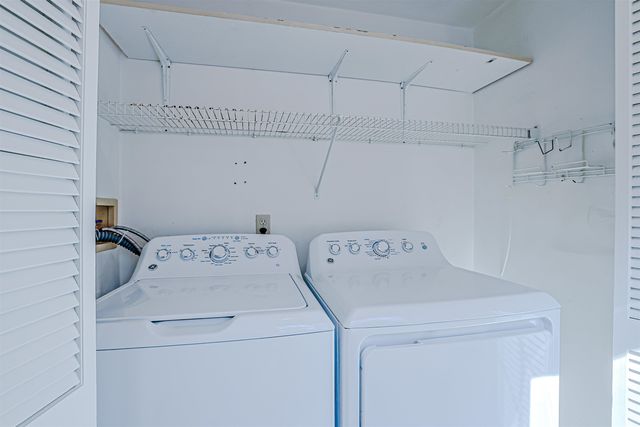 14 Whitewood Lane, Merrimack, NH 03054