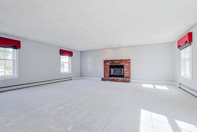 14 Whitewood Lane, Merrimack, NH 03054