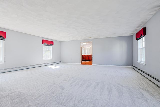 14 Whitewood Lane, Merrimack, NH 03054