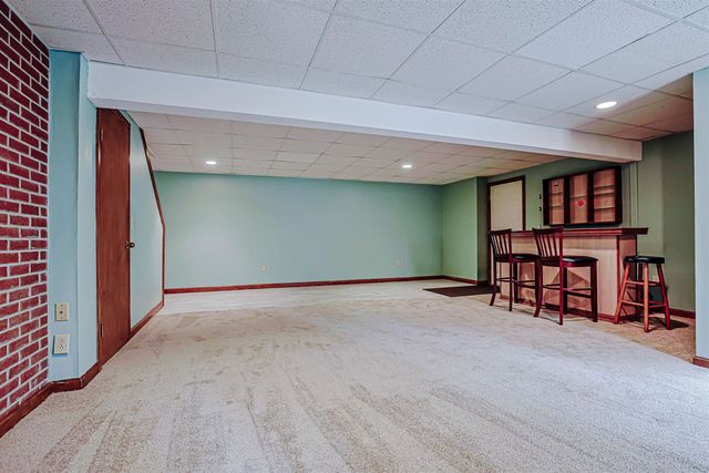 14 Whitewood Lane, Merrimack, NH 03054