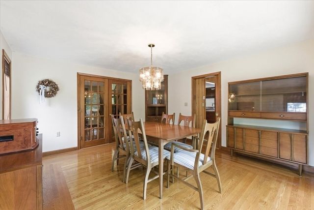 6 Hoover Rd, Norfolk, MA 02056