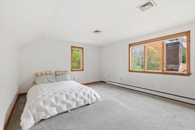 6 Hoover Rd, Norfolk, MA 02056