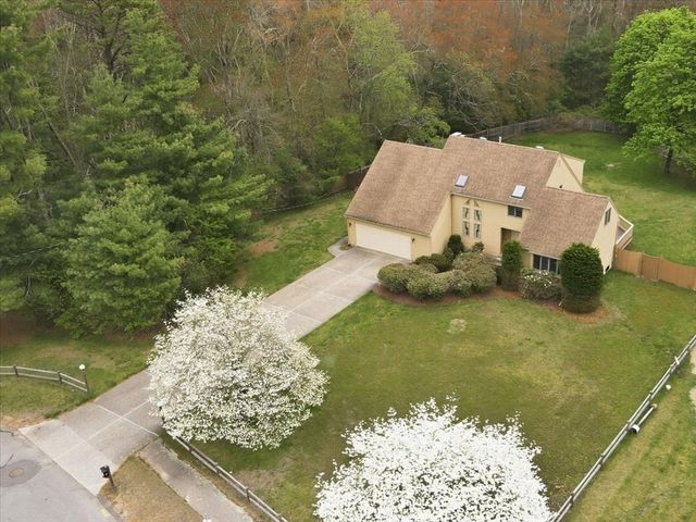 6 Hoover Rd, Norfolk, MA 02056