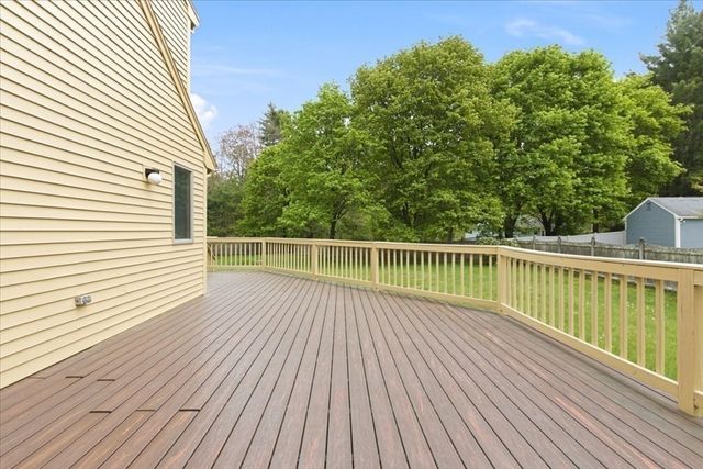 6 Hoover Rd, Norfolk, MA 02056