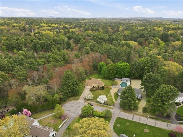 6 Hoover Rd, Norfolk, MA 02056