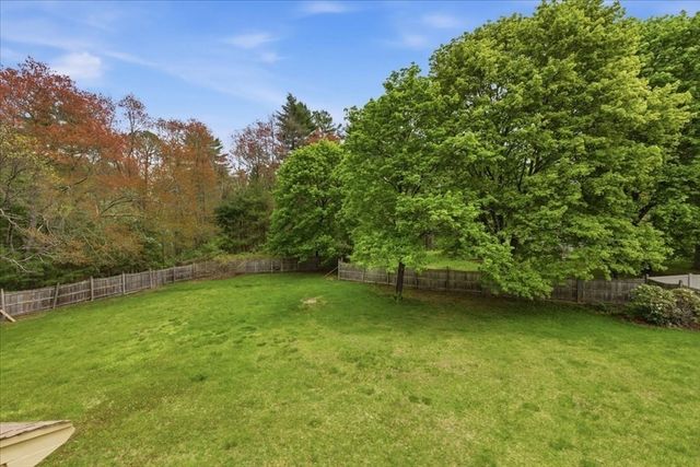 6 Hoover Rd, Norfolk, MA 02056