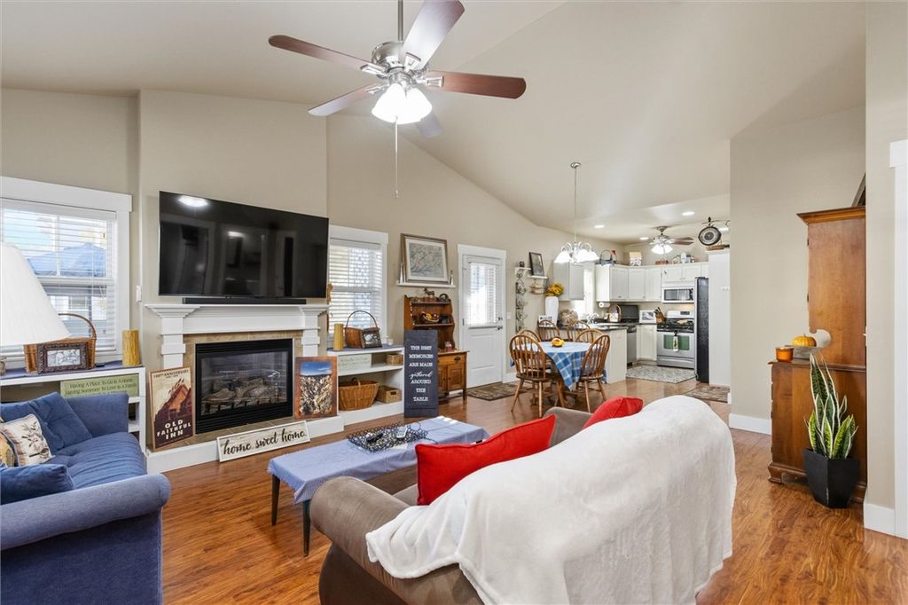 1732 Lone Pine Drive, Billings, MT 59101 photo 2