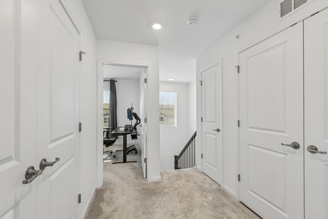 2703 Martini Street, Mundelein, IL 60060