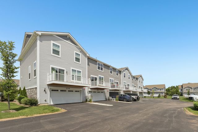 2703 Martini Street, Mundelein, IL 60060