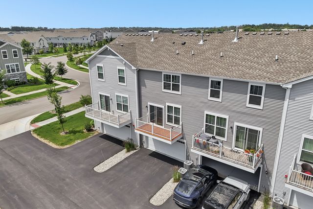 2703 Martini Street, Mundelein, IL 60060