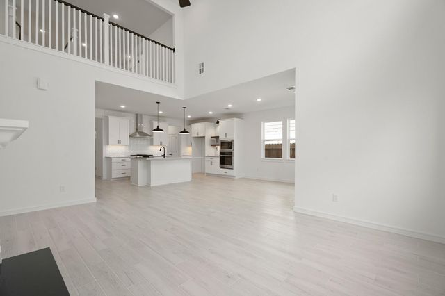 217 Dunovant Drive, Sealy, TX 77474