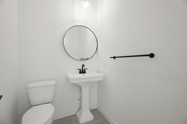 217 Dunovant Drive, Sealy, TX 77474