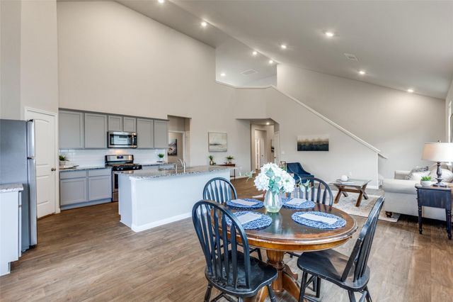 111 Rainmaker CV, Bastrop, TX 78602