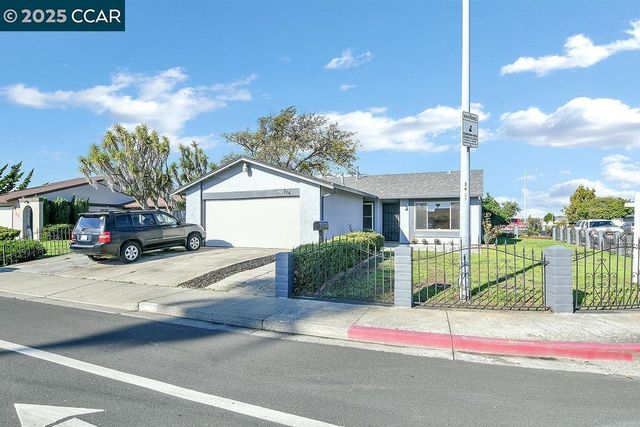 316 Meadows Dr, Vallejo, CA 94589