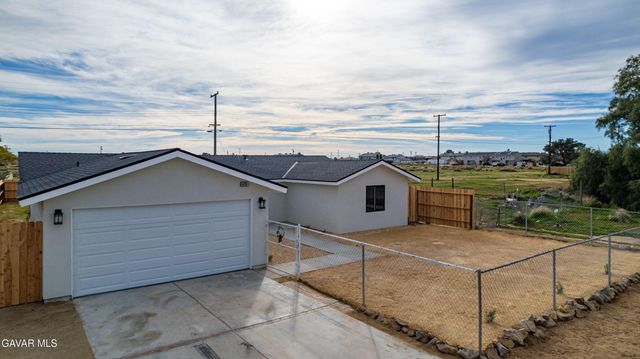 8436 Walpole Avenue, California City, CA 93505