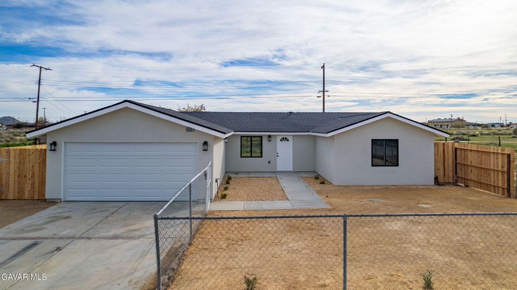 8436 Walpole Avenue, California City, CA 93505