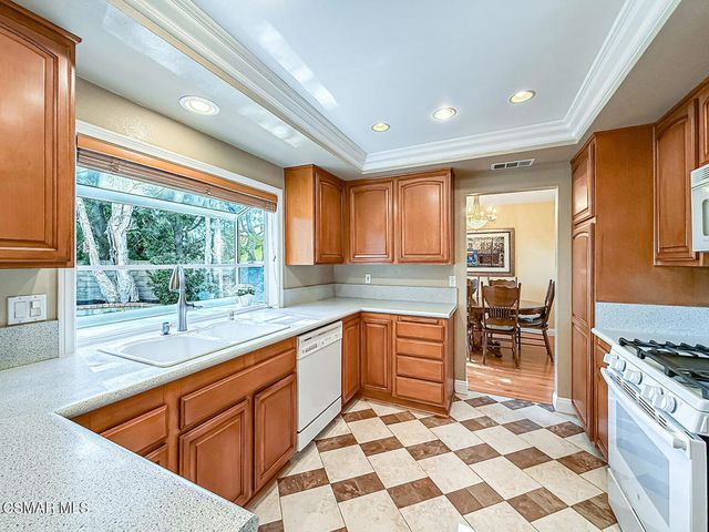 3571 Avenida Verano, Thousand Oaks, CA 91360