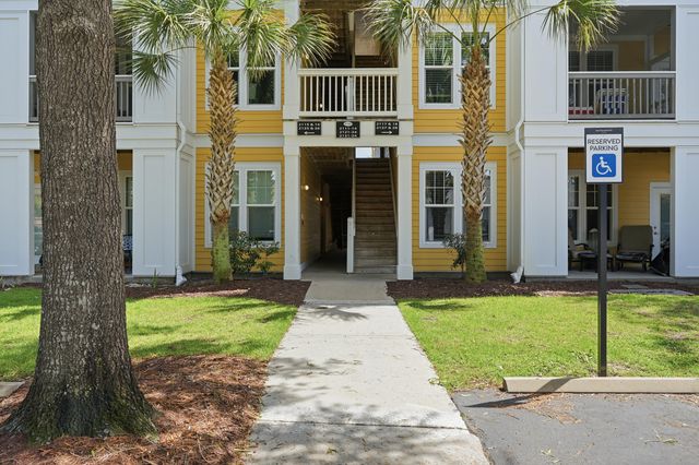 2133 Chatelain Way, Mount Pleasant, SC 29464