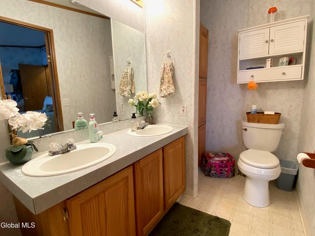 4 Lower Heights Road, Hadley, NY 12835