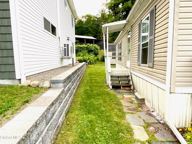 4 Lower Heights Road, Hadley, NY 12835
