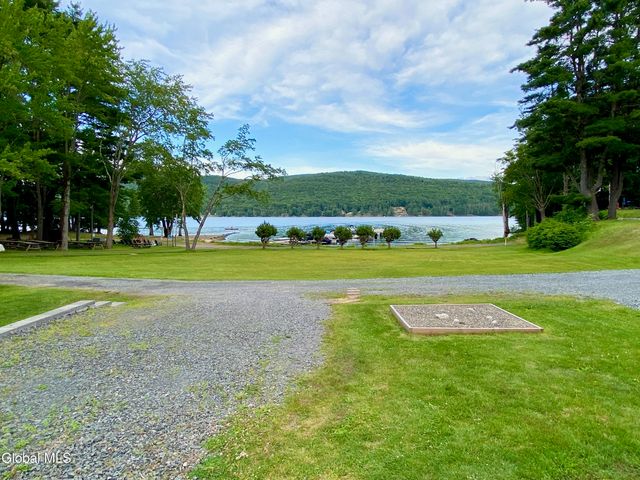 4 Lower Heights Road, Hadley, NY 12835