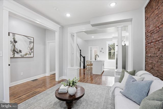 119 N PLUM ST, Lancaster, PA 17602