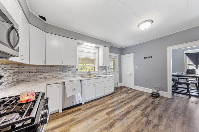 727 2nd Street NW, Faribault, MN 55021