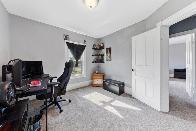 727 2nd Street NW, Faribault, MN 55021