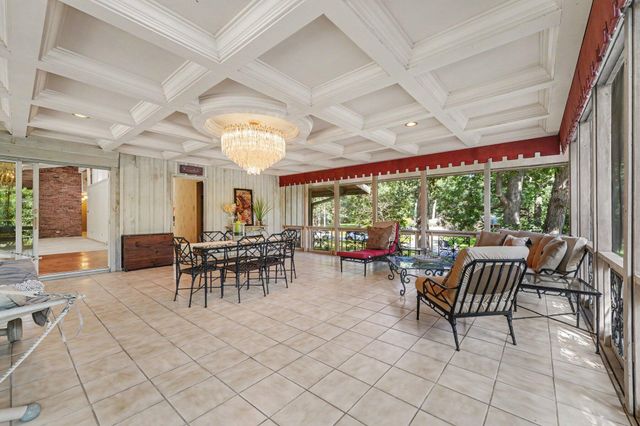 909 W 126th Avenue, Crown Point, IN 46307