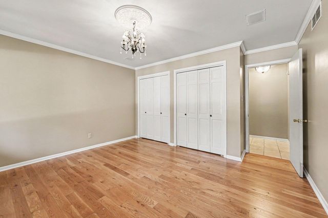 909 W 126th Avenue, Crown Point, IN 46307