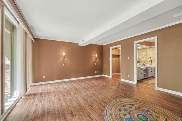909 W 126th Avenue, Crown Point, IN 46307