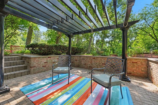909 W 126th Avenue, Crown Point, IN 46307