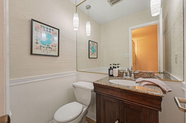 909 W 126th Avenue, Crown Point, IN 46307