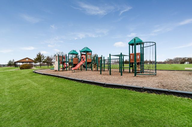 909 W 126th Avenue, Crown Point, IN 46307