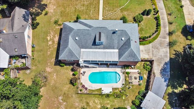 2605 Thorndale Place, Dothan, AL 36303