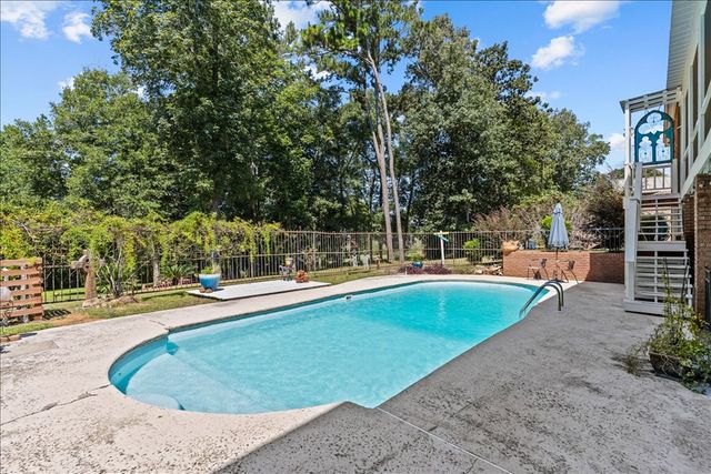 2605 Thorndale Place, Dothan, AL 36303